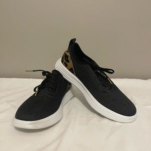 Cole Haan - Used Womens Zero Grand Sport Sneaker - size 7.5